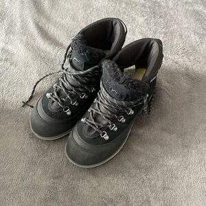Kids UGG Black Winter Boots With Fur Lining Size 7